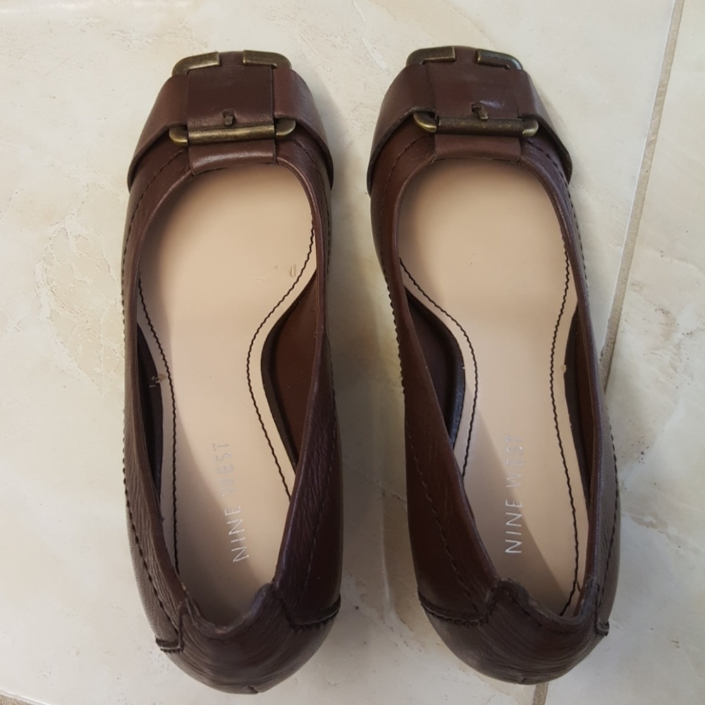 NINE WEST - Picture 7 of 8